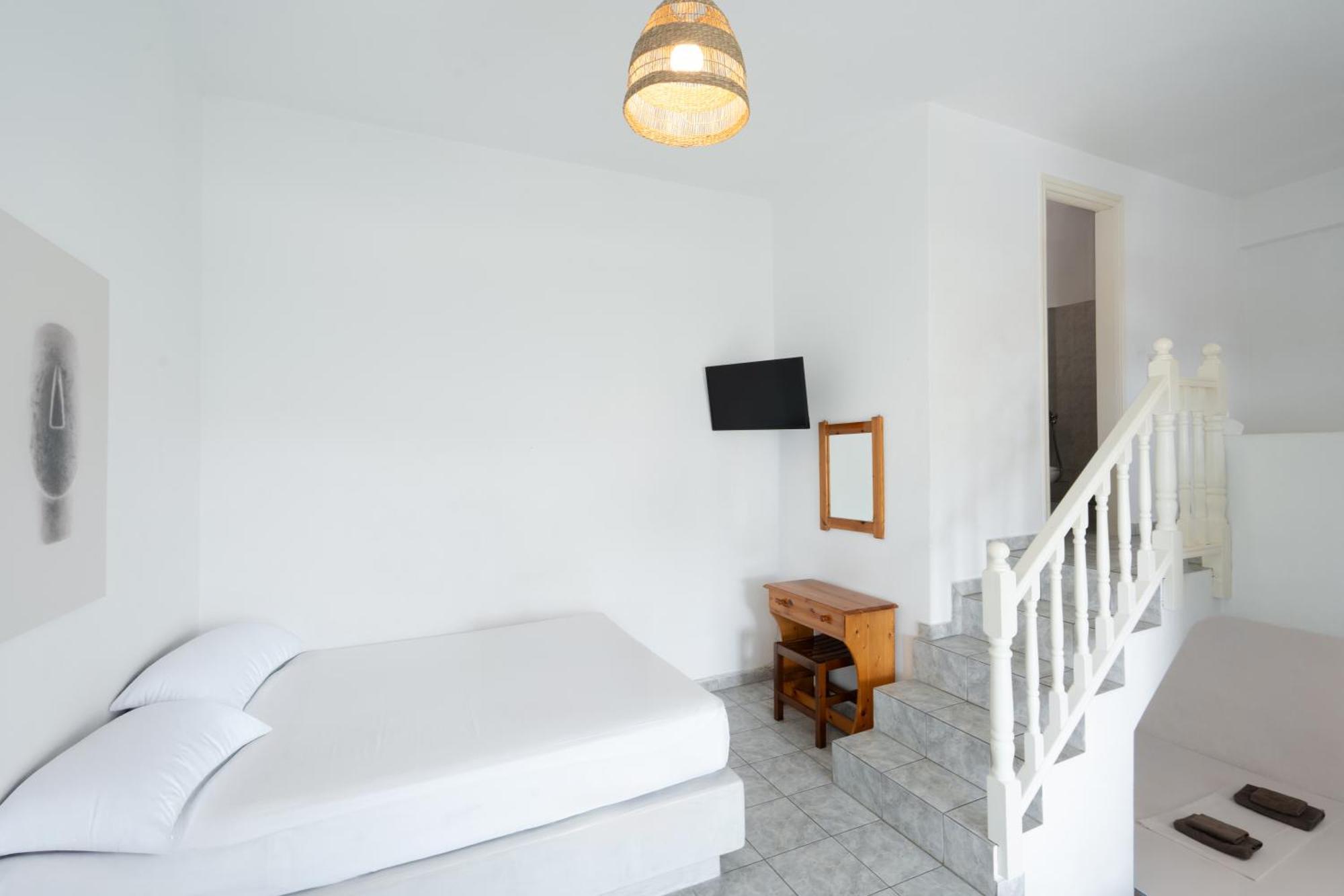 Perseas Lejlighedshotel Náousa Eksteriør billede